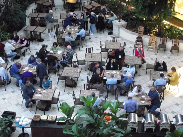 Embassy Suites Happy Hour   DSCF1495